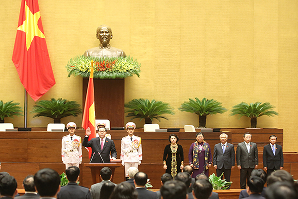 Chủ tịch nước Trần Đại Quang trả lời phỏng vấn báo chí